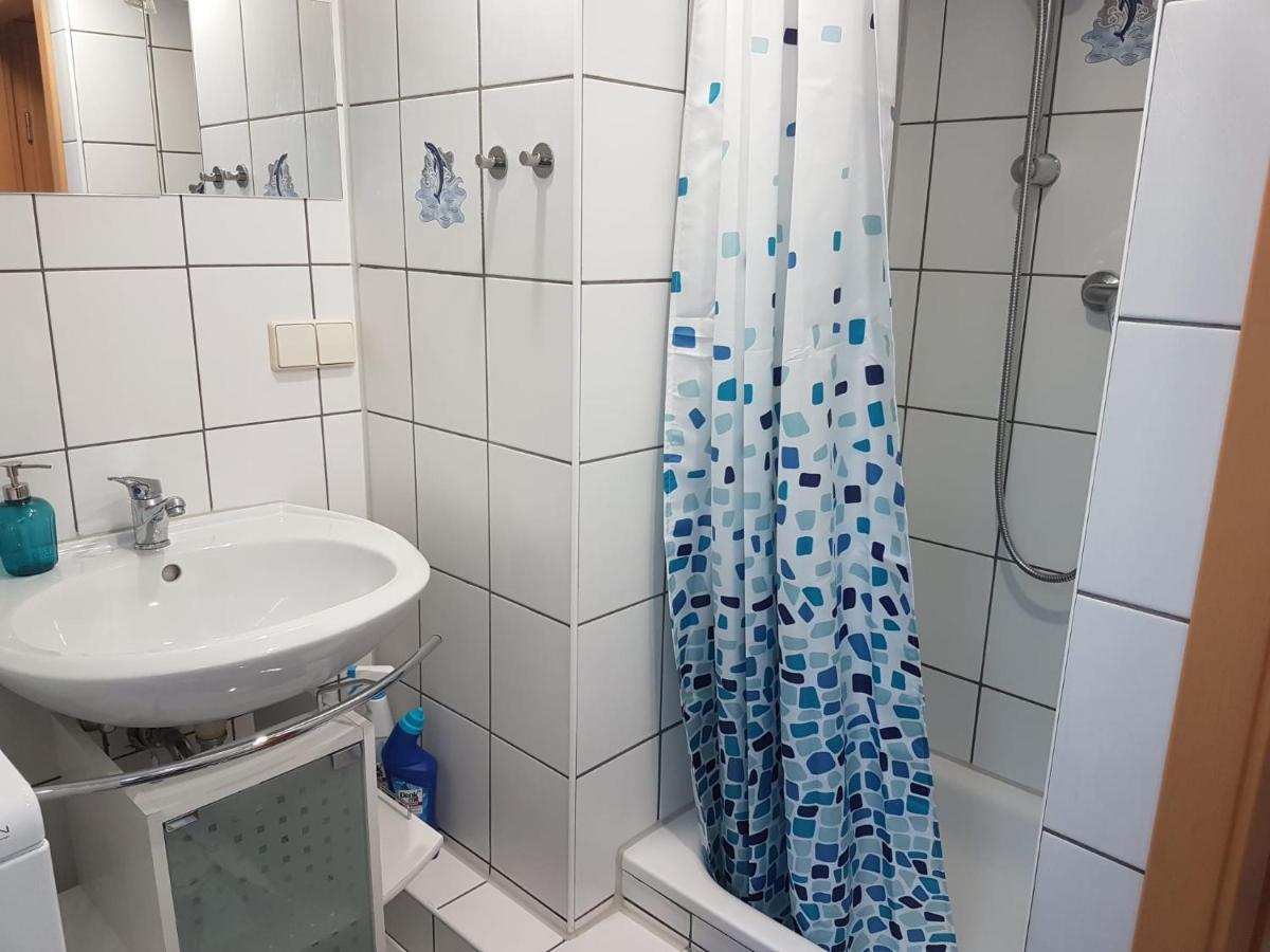 Ruhige Gemuetliche Ferienwohnung In Karlsruhe Daxlanden Fuer Monteure, Pendler, Geschaefsreisen, Wochenendreisen المظهر الخارجي الصورة